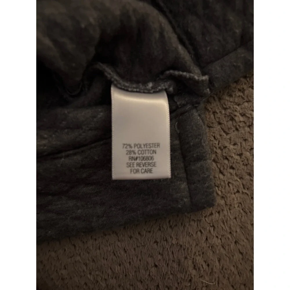 Women's gray Croft and Barrow Large sweater‎